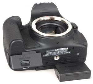 تعمیرات دوربین کانن مدل EOS 750D