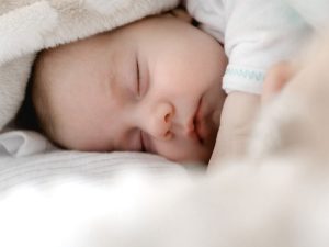 بهترین لنزها برای عکاسی از نوزادان