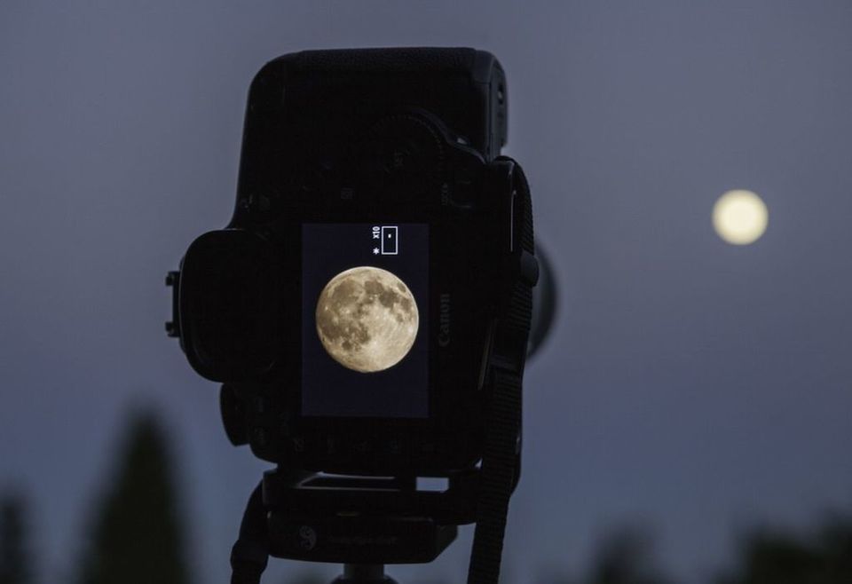 چگونه می توان از ماه عکاسی کرد؟
